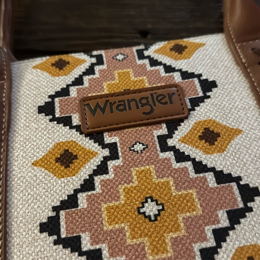 Wrangler Aztec Tote. Large. New.